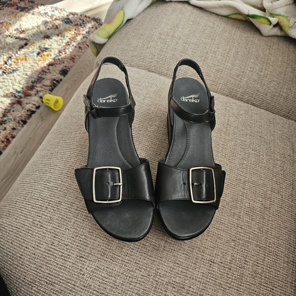 Dansko Sandals - Picture 7 of 7